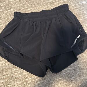 Lululemon size 2 low rise hotty hot shorts